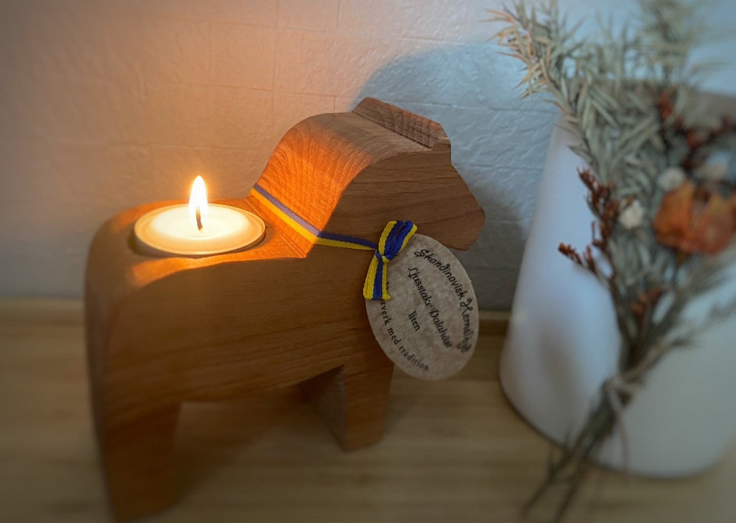 【心地よい空間が作れるキャンドルセット】木製キャンドルホルダーとフリージアの香りキャンドル